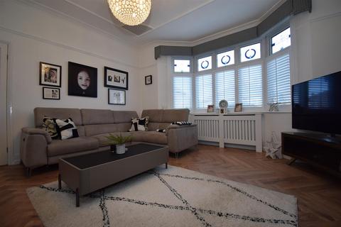 4 bedroom semi-detached house for sale, Armstrong Avenue, South Shields