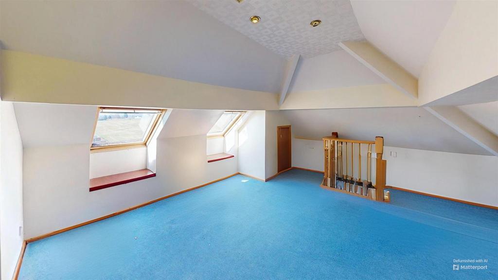Loft-Photo-2-Defurnished.jpg