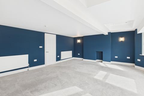2 bedroom flat for sale, Marine Parade, Brighton BN2