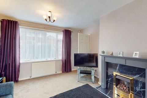 3 bedroom semi-detached house for sale, Queenswood Close, West Park/Kirkstall Border, Leeds, West Yorkshire