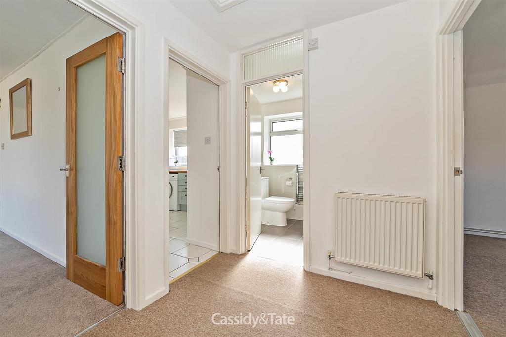 22 Ryecroft Court-11.jpg