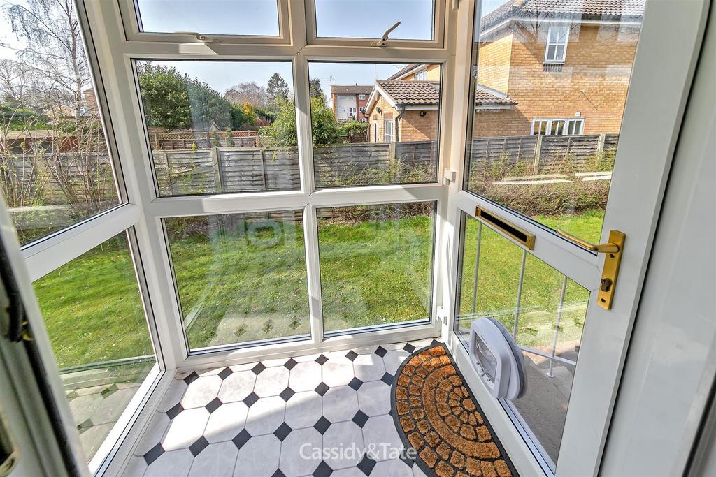 22 Ryecroft Court-6.jpg