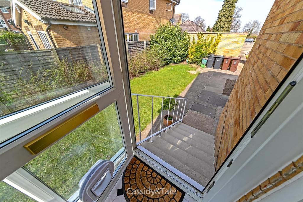 22 Ryecroft Court-5.jpg