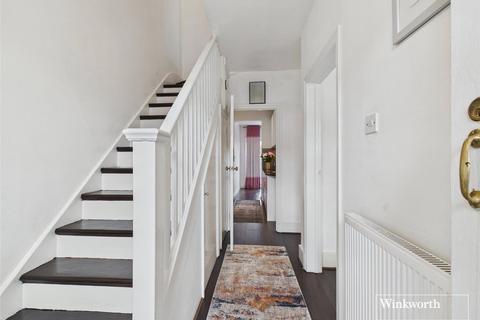 44 Manor Close, London, NW9 9HD