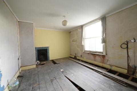 3 bedroom apartment for sale, Holland Park, London, W11