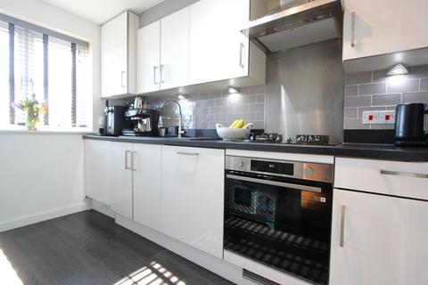 3 bedroom semi-detached house for sale, Beech Tree Avenue, Sholden Fields, CT14