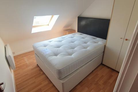 undefined, 1 BED FLAT for Rent - Flat 4, 18 Mundy Place, Cathays, Cardiff. CF24 4BZ