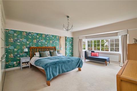 2 Ancaster View, Leeds, LS16 5HR