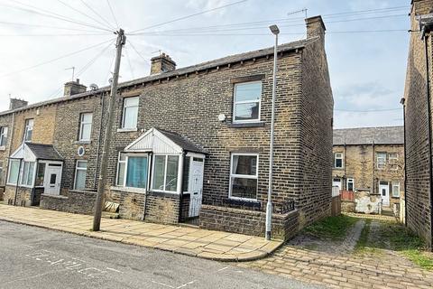 2 bedroom terraced house for sale, Woodside Crescent, Halifax HX3