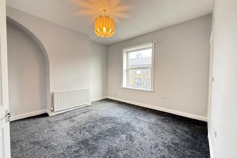 2 bedroom terraced house for sale, Woodside Crescent, Halifax HX3