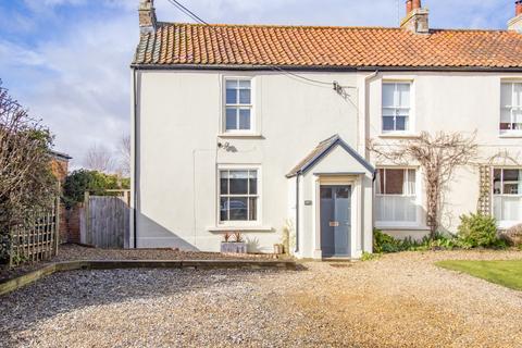 3 bedroom semi-detached house to rent, Beacon Hill Road, Burnham Market