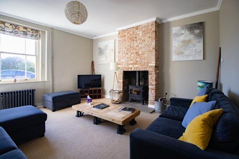 3 bedroom semi-detached house to rent, Beacon Hill Road, Burnham Market