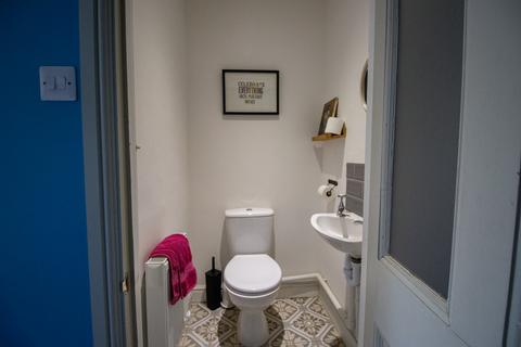 3 bedroom semi-detached house to rent, Beacon Hill Road, Burnham Market