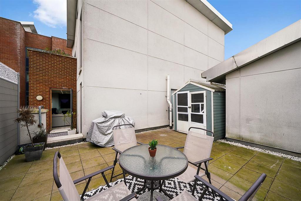 Flat 19, Donnington Court - RGBs79 AKnm Q7 ZFgl Bh4z.j