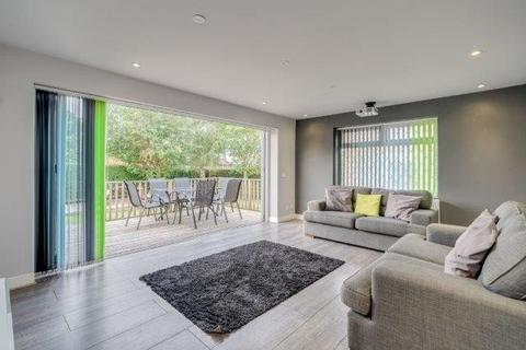 4 bedroom detached house for sale, Bottoms Lane, Birkenshaw, Bradford, West Yorkshire, BD11