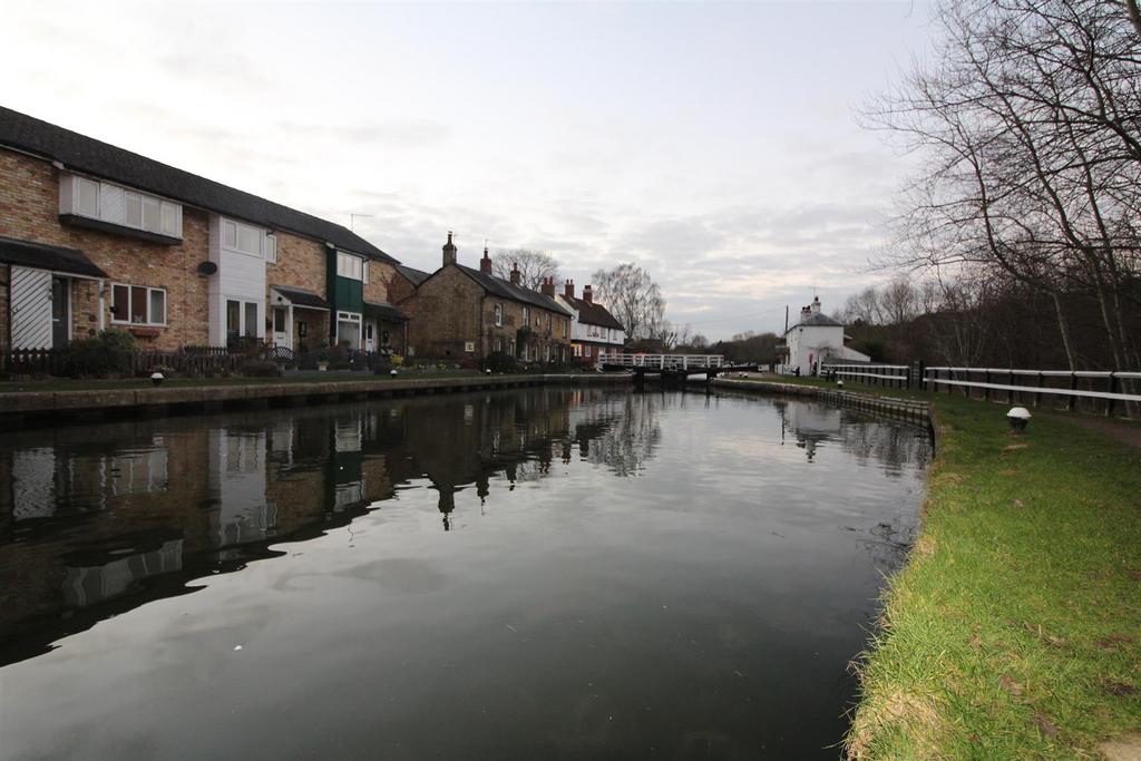 Canal side.JPG