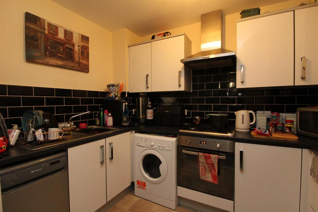 Kitchen left view.JPG