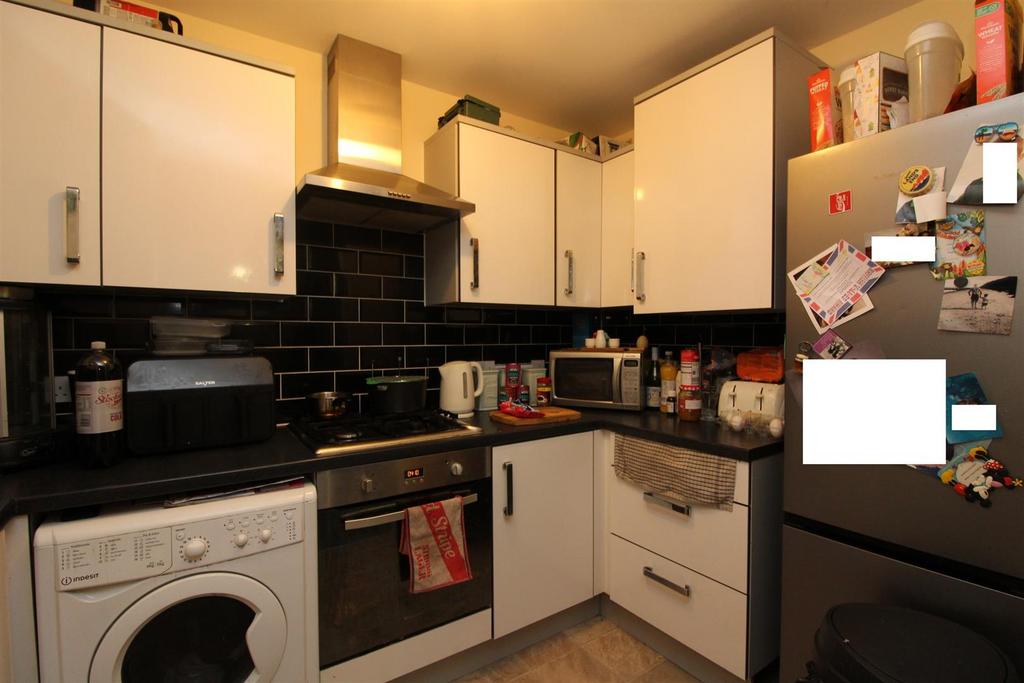Kitchen right view.JPG