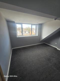 2 bedroom flat to rent, 329c Roundhay Road , Leeds, LS8 4ht