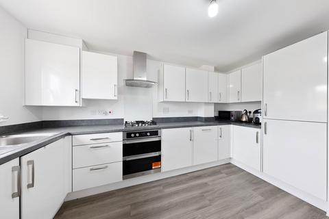 4 bedroom detached house to rent, Gravesend DA11