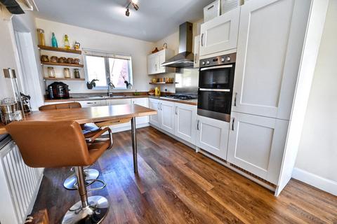 4 bedroom detached house for sale, Lodge Farm Chase, Ashbourne, DE6