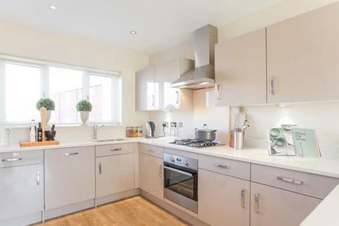 5 bedroom detached house for sale, Boughton Green Road, Northampton