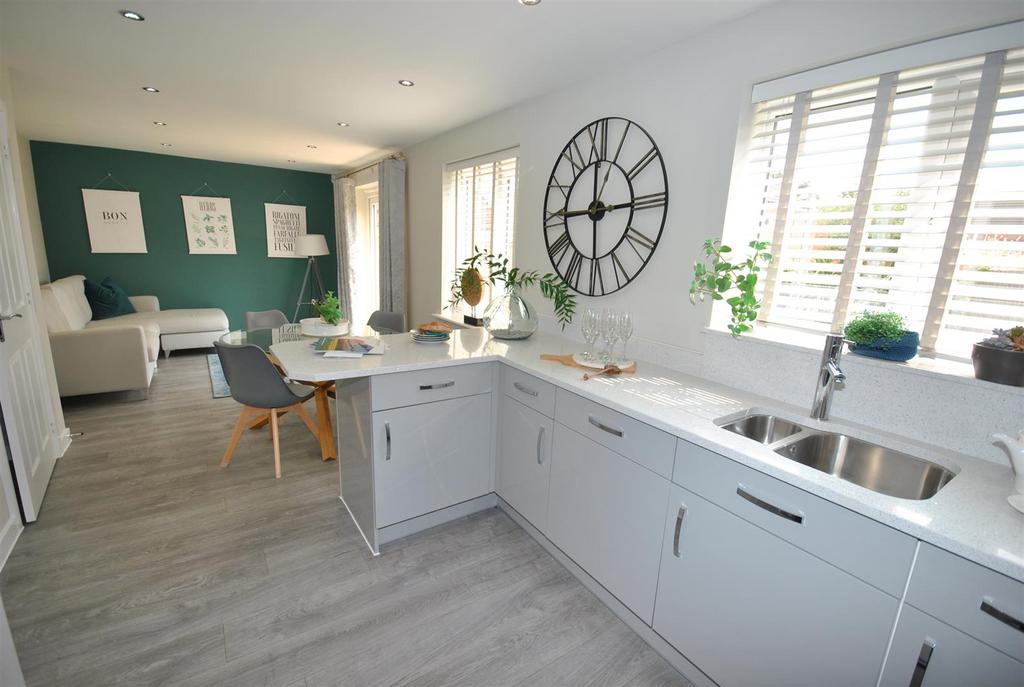 0084kitchen2.JPG