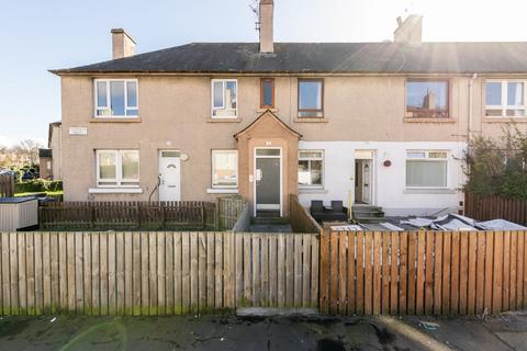 51/2 Loganlea Drive, Edinburgh, EH7 6LQ