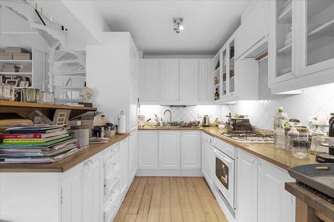 2 bedroom mews for sale, Simon Close, London, W11