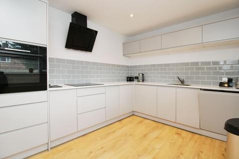 3 bedroom terraced house for sale, Elm Road, Ripon