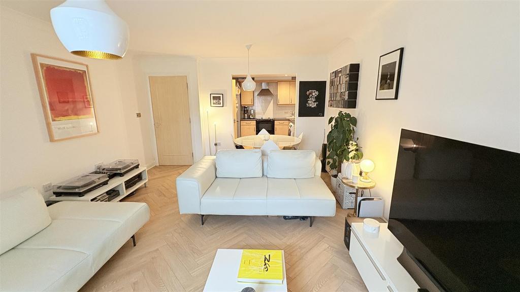 Open Plan Living/Kitchen