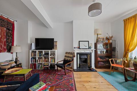 3 bedroom terraced house for sale, Ferndale Road, London SW9