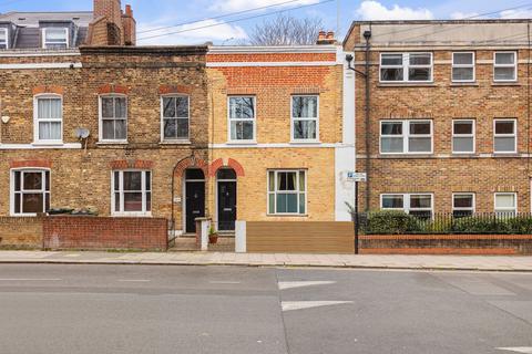 3 bedroom terraced house for sale, Ferndale Road, London SW9