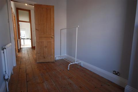 3 bedroom apartment to rent, Barcombe Avenue, Streatham Hill SW2
