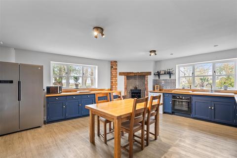 5 bedroom barn conversion for sale, Shelton, Newark