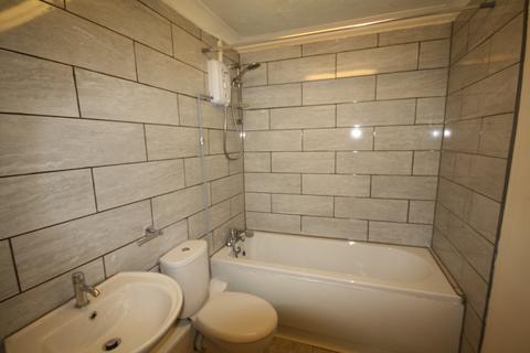 1 bedroom maisonette to rent, Troutbeck Close, Slough SL2