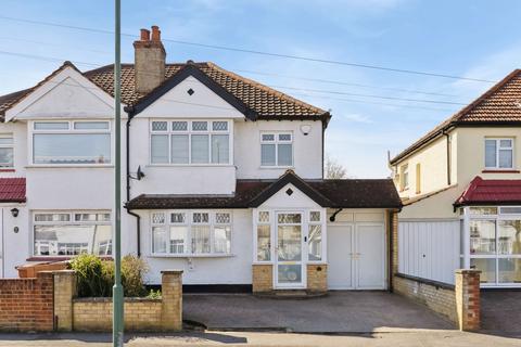 25 Colburn Way, Sutton, SM1 3AU