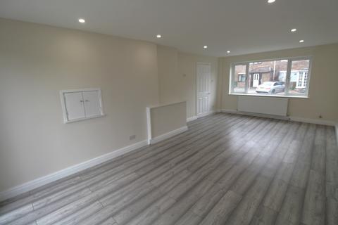 3 bedroom terraced house to rent, Ardleigh, Basildon, Essex, SS16
