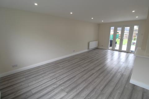 3 bedroom terraced house to rent, Ardleigh, Basildon, Essex, SS16