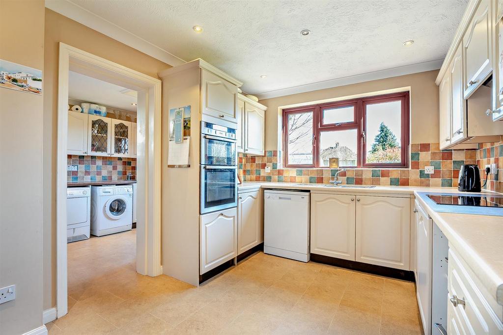 8640487-interior18-800.jpg