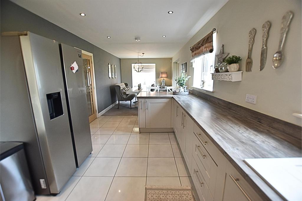 Kitchen diner