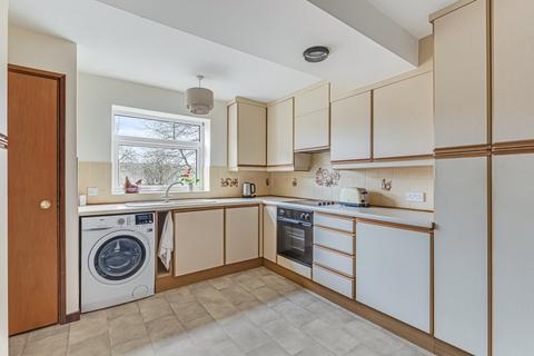 2 bedroom flat for sale, Parish Ghyll Road, Ilkley, West Yorkshire, LS29