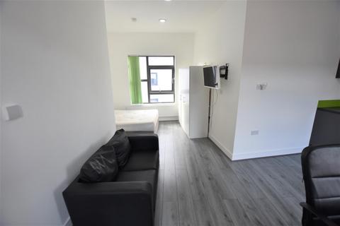 Studio to rent, Phoenix Yard, Upper Brown Street, Leicester, LE1