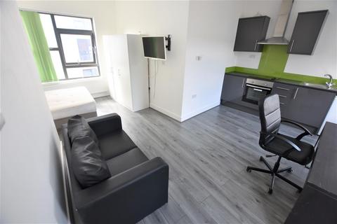 Studio to rent, Phoenix Yard, Upper Brown Street, Leicester, LE1
