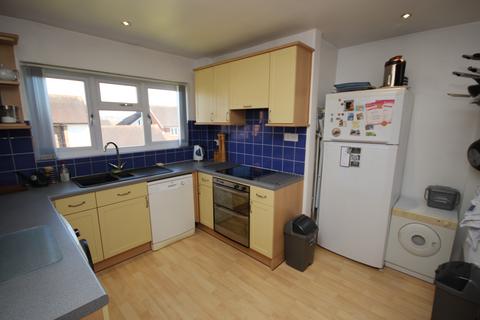 2 bedroom maisonette for sale, Queens Avenue, Maidstone ME16