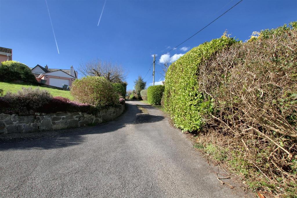 Lane to property