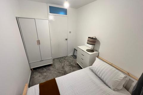 2 bedroom flat for sale, Barking, IG11