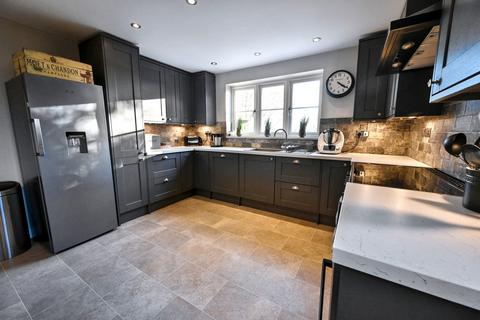 4 bedroom detached house for sale, Riggs Lane, Ashbourne, DE6