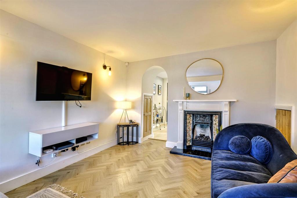 Lounge/Sitting Room