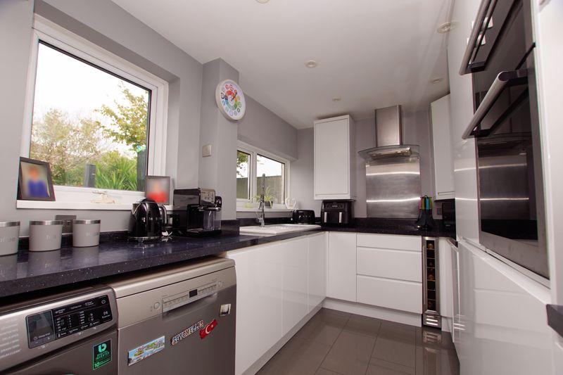 Kitchen Dining Area